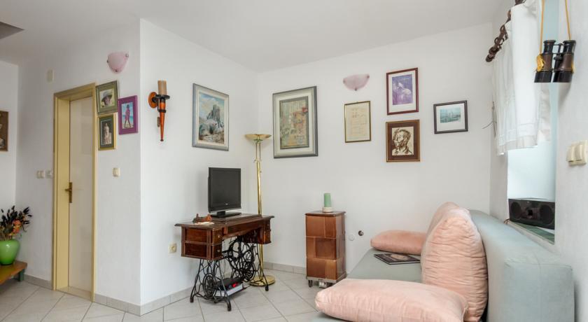 לוקבה Apartment Old Stone House חדר תמונה